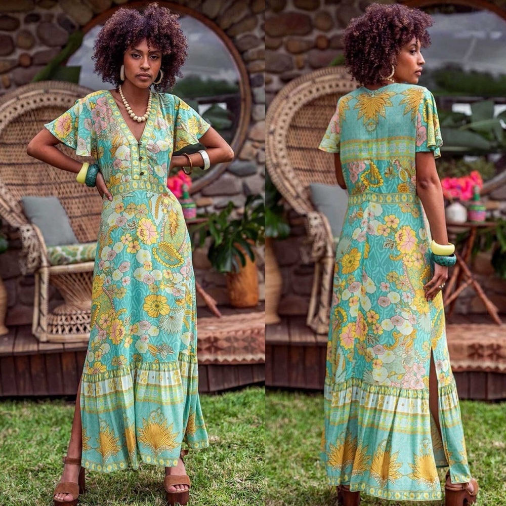 Nine Lives Bazaar Soleil Dress in Hawaii